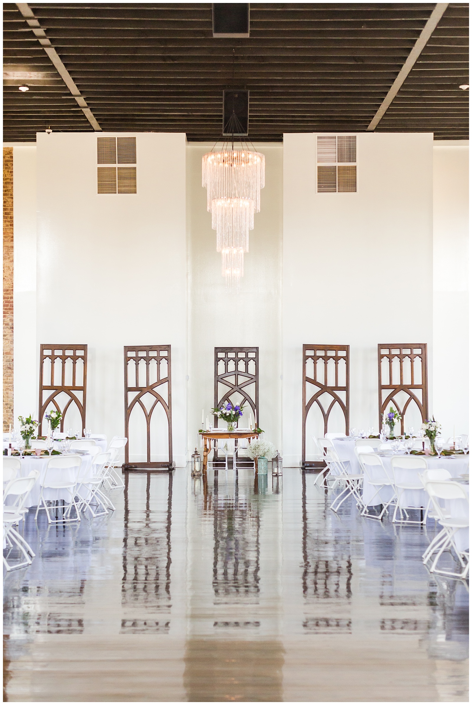 Aeneas Building Wedding