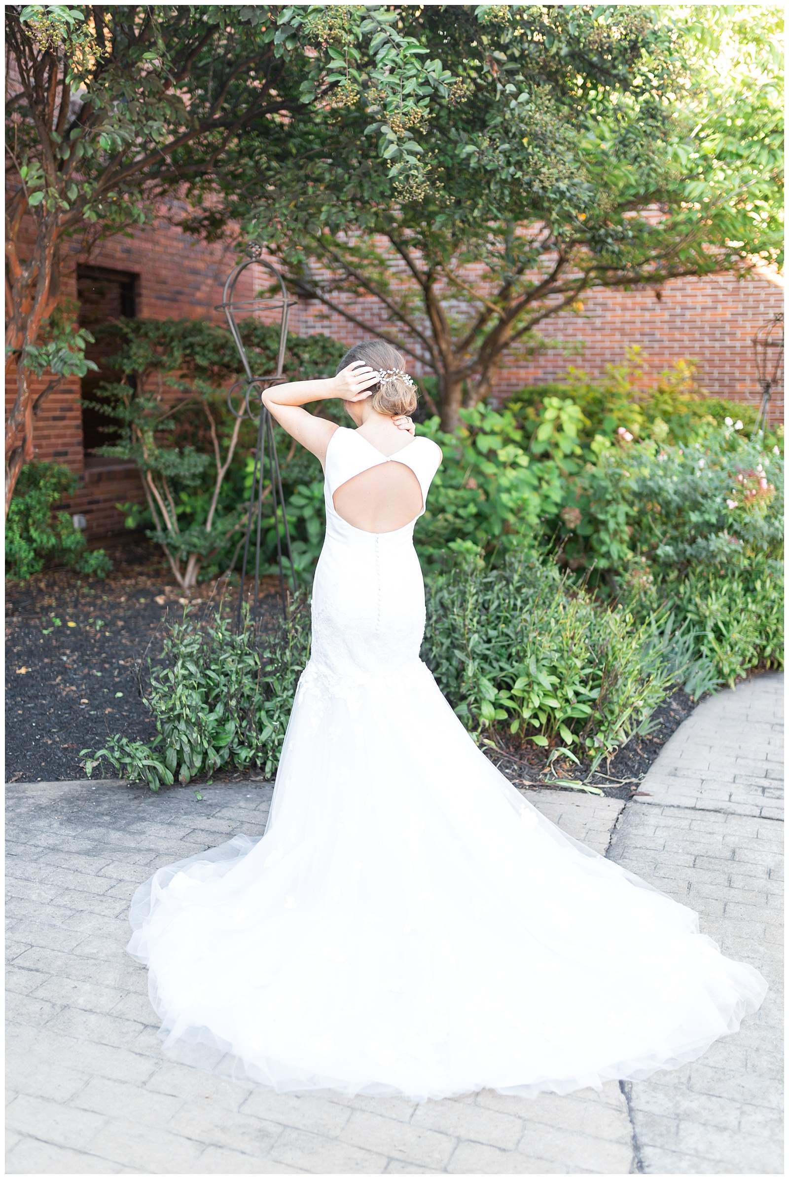 Aeneas Building Wedding